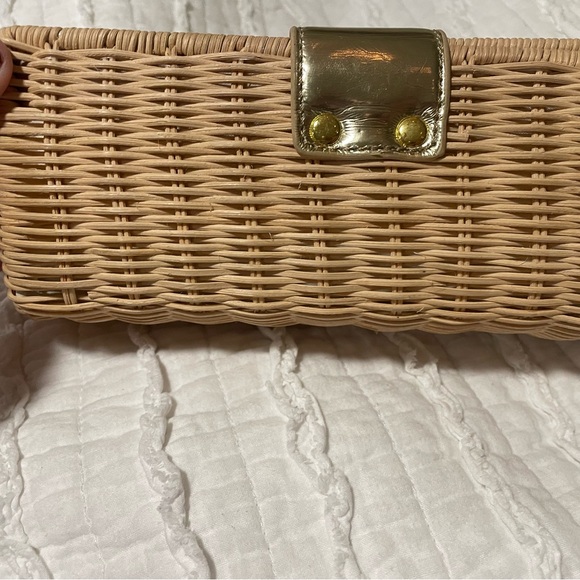 J CREW clutch. Great condition! Gold clasp - Picture 4 of 5